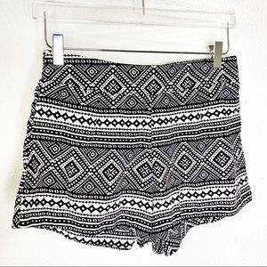 NWOT Limonata Pull On Shorts